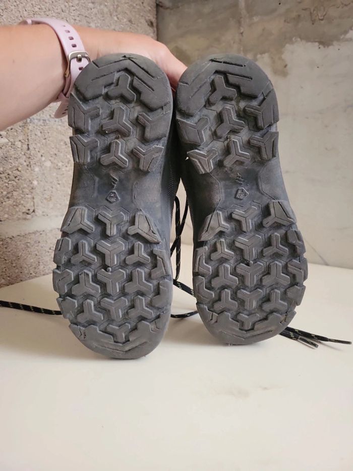 Chaussures de randonnée garçon pointure 35 - photo numéro 3