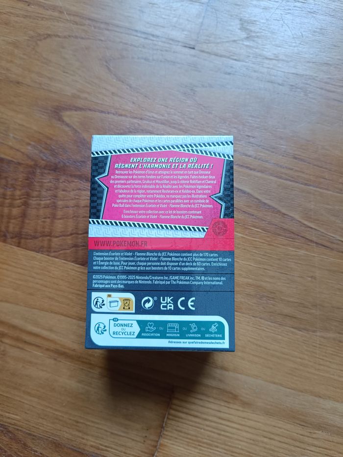 Pokemon - Lot EV10.5 bundle + classeur Flamme Blanche - photo numéro 5