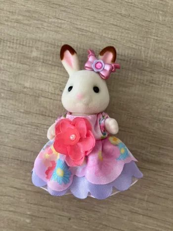 Figurine Sylvanian families maman lapin princesse