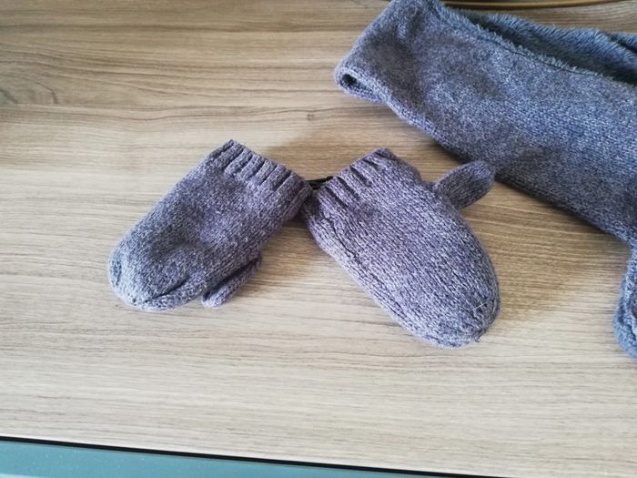 Echarpe+moufles Vertbaudet Taille 24/36 mois - photo numéro 3