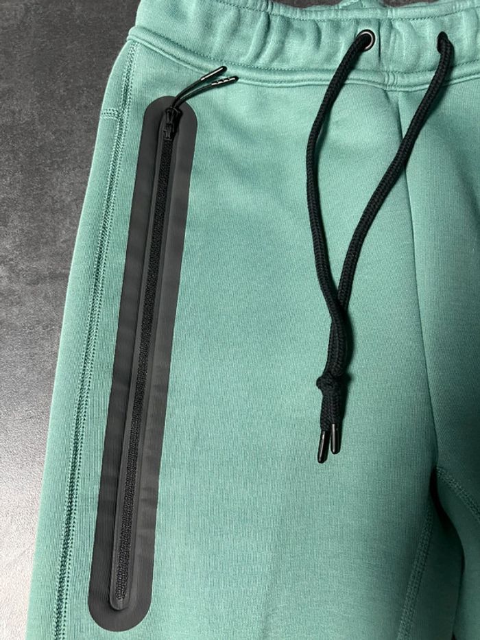 Jogging Nike Tech taille XS homme - photo numéro 4