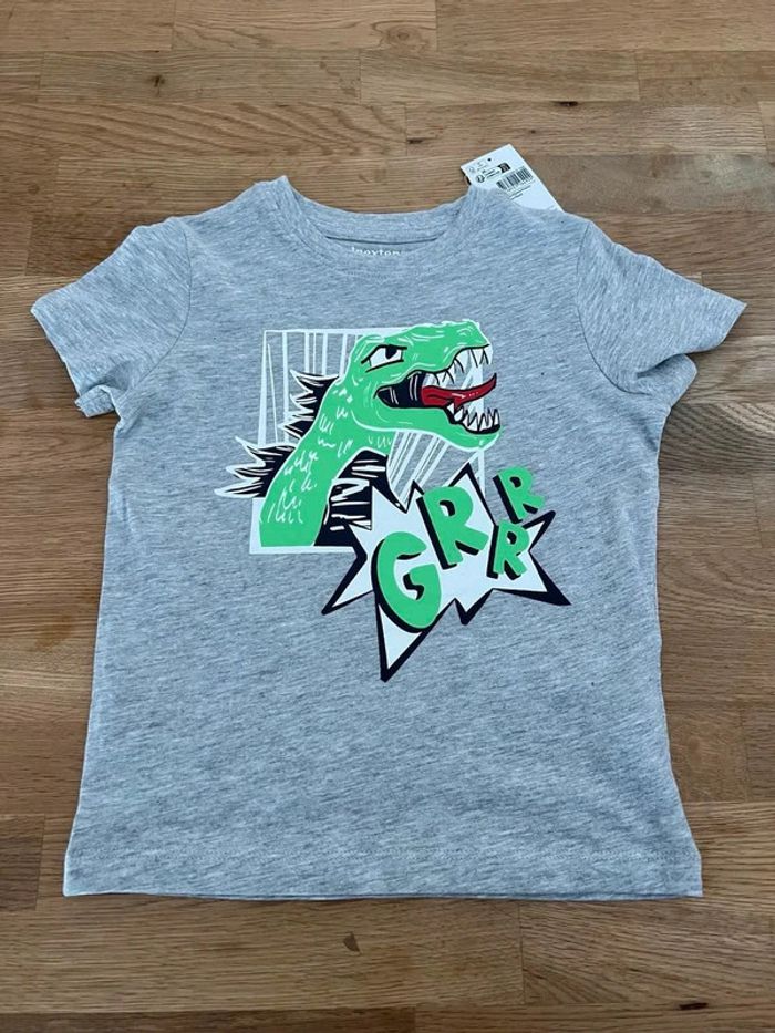 Tee shirt