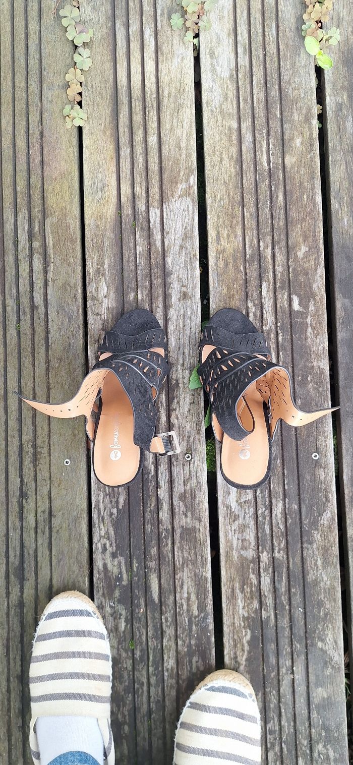 Talons noirs - photo numéro 3