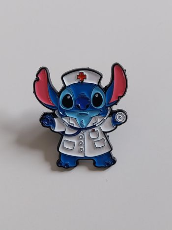 Pin Stitch médecin