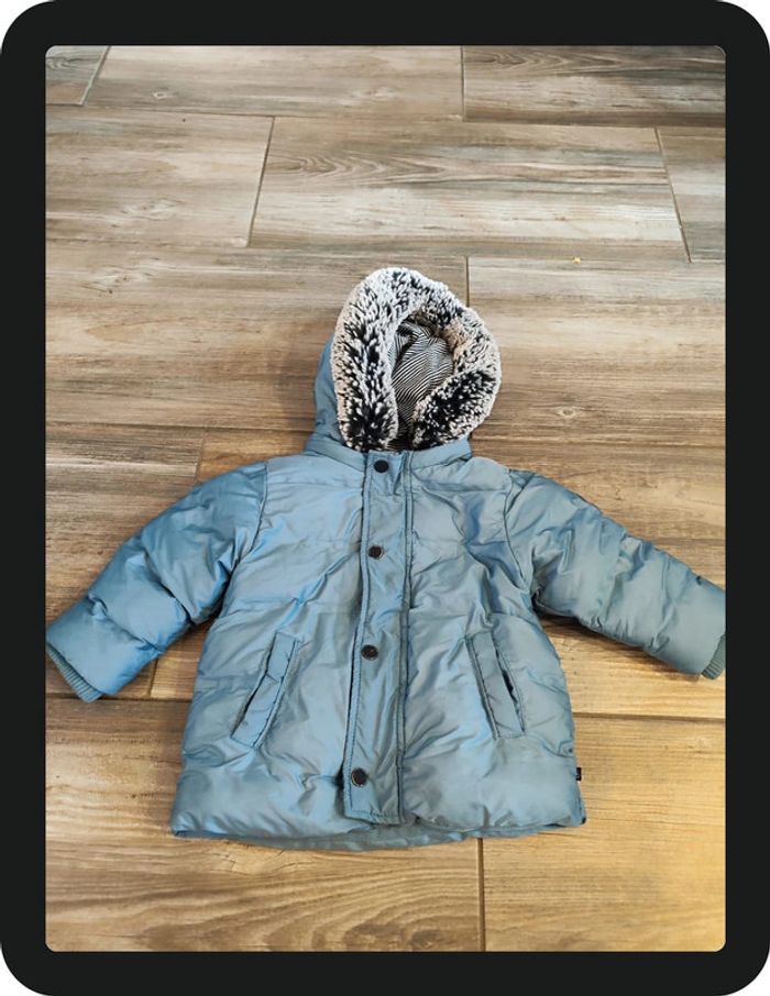 Doudoune avec capuche bleu gris Obaibi Taille 18 mois