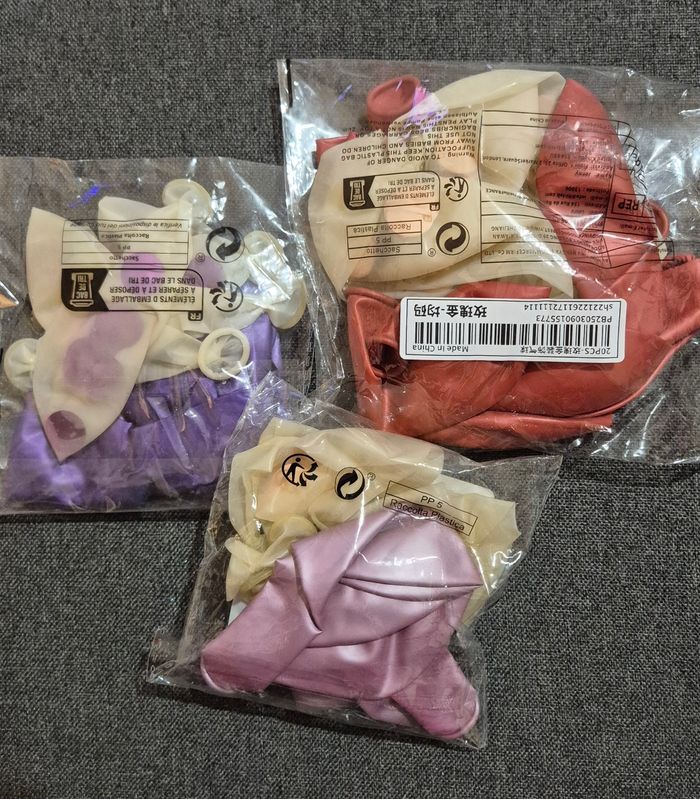 Lot divers accessoires Anniversaire - photo numéro 7