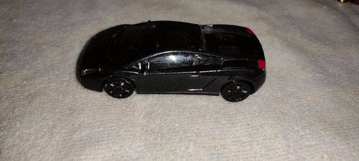 Petite voiture métal - photo numéro 2