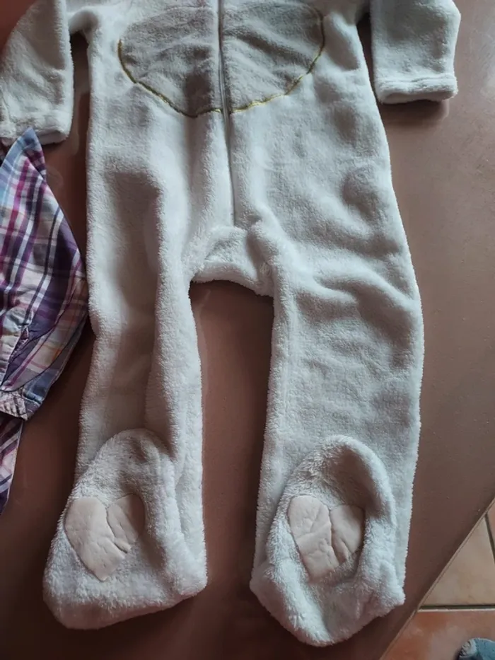 pyjama à capuche "licorne" "kiabi" 24 mois - photo numéro 2