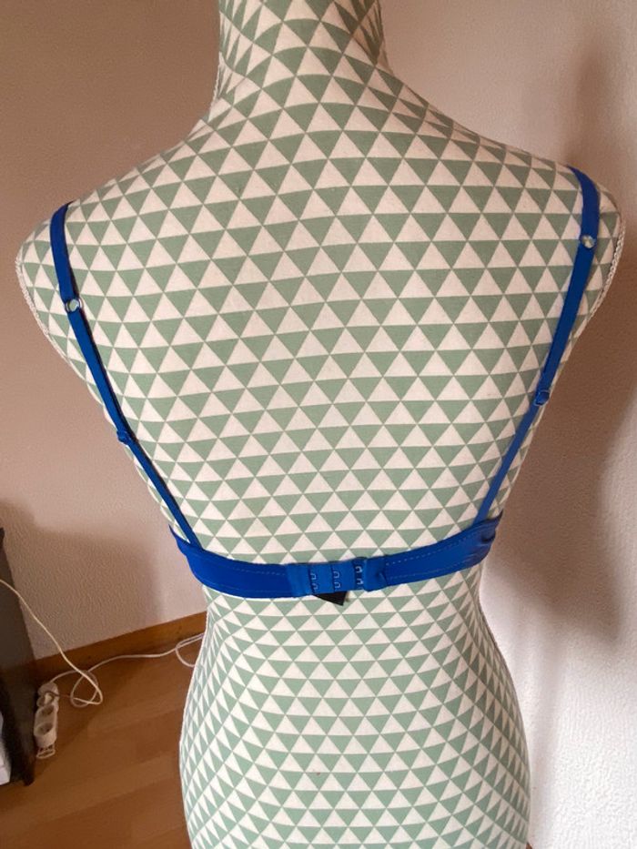 Soutien-gorge bleu roi - photo numéro 3