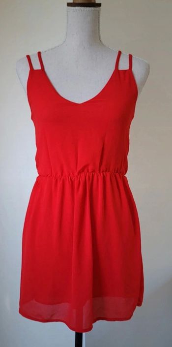 Robe rouge à bretelles fines rouge Taille 34