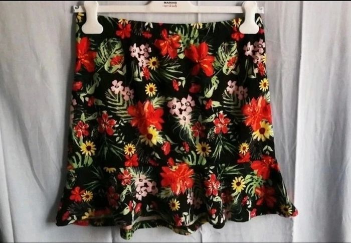 Jupe trapèze fleuri NEUF T42 Blind Date 💮95% Polyester - photo numéro 2
