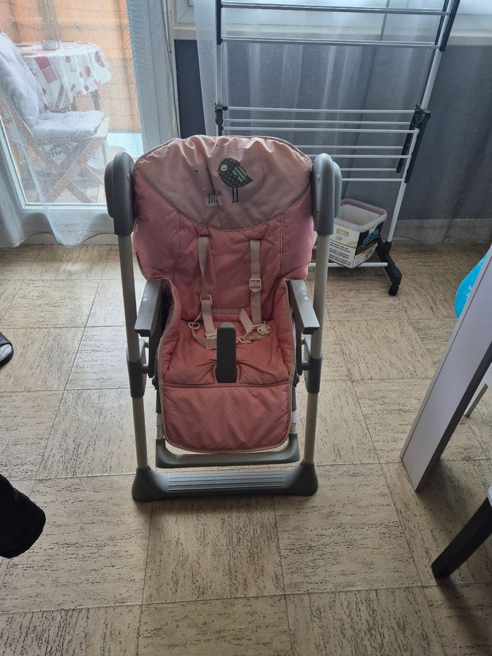 Chaise haute avec transat rose