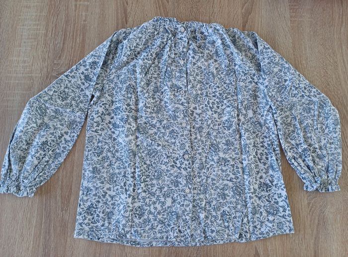 Chemise fille avec boutons à l'arrière Taille 7- 8 ans - photo numéro 2