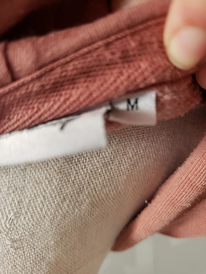 Pull 🎀 Disney taille M 3€ - photo numéro 10