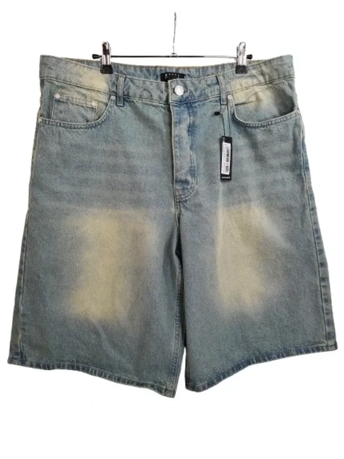 Short jeans boohooman