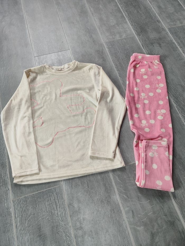 Lot de 2 pyjamas en 10 ans - photo numéro 3