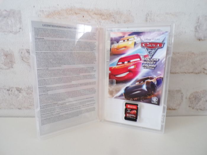Jeu vidéo Switch - Disney - Cars 3 - Course vers la victoire  (J25) - photo numéro 2