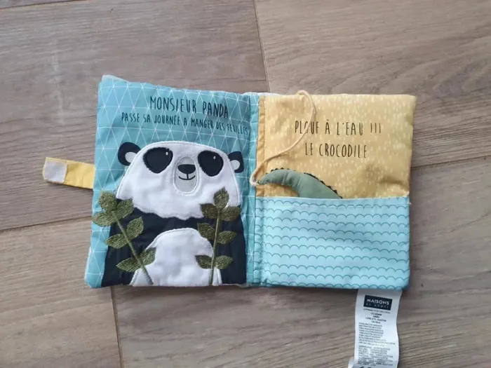 Livre tissu "une journée au zoo" maison du monde - photo numéro 4