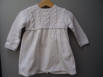 Robe blanche à manches longues - 9 mois