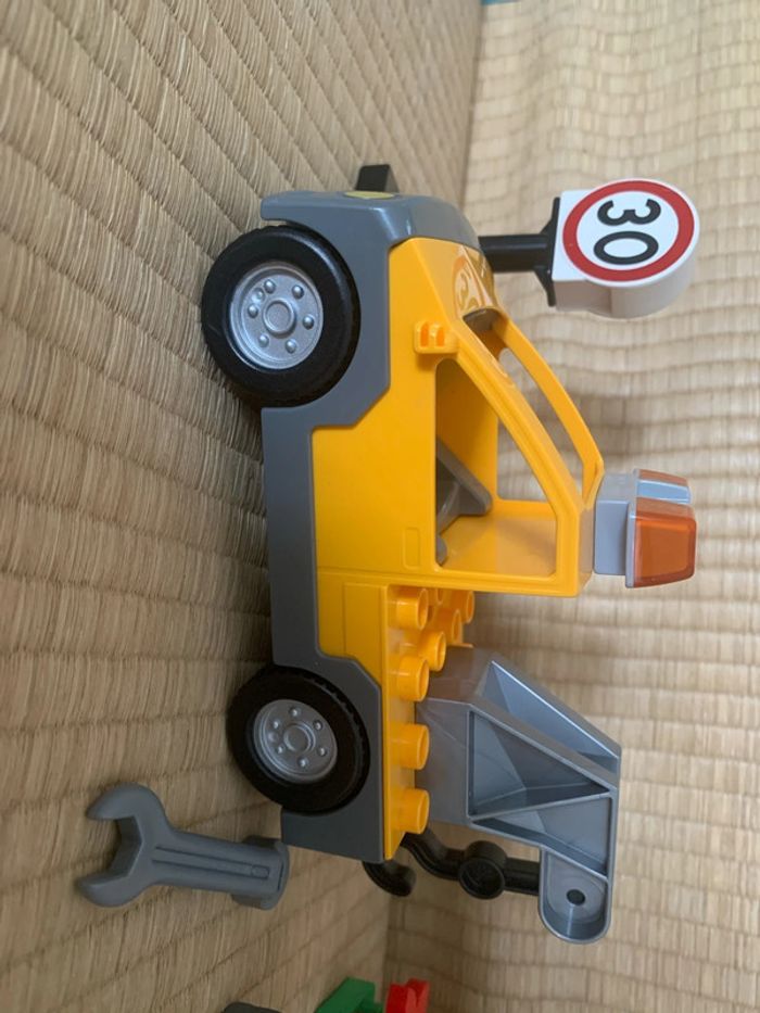 La dépanneuse 6146 lego duplo - photo numéro 3