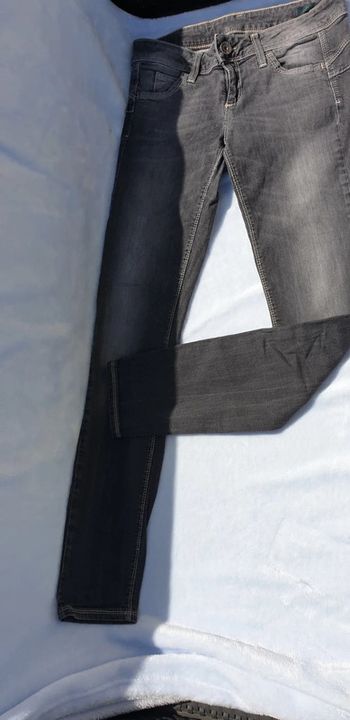 Jean skinny Benetton 38 neuf