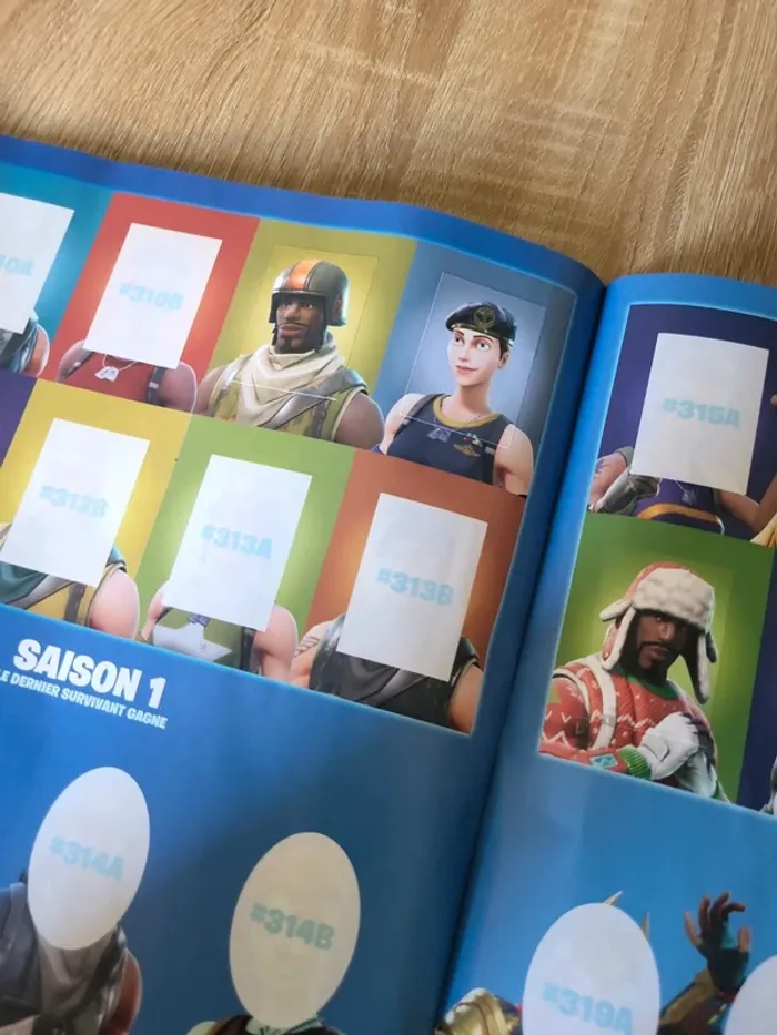 Album Panini Fortnite - photo numéro 16