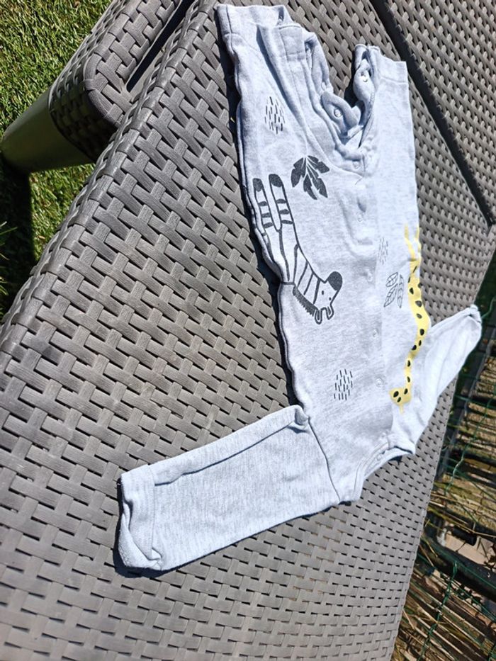 Combinaison pyjama grenouillère sans pieds - photo numéro 4