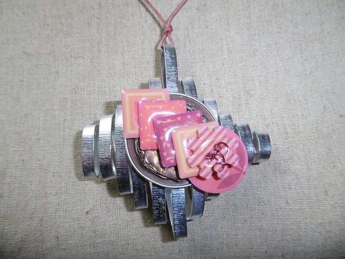 collier tissu avec pendentif alu - photo numéro 2