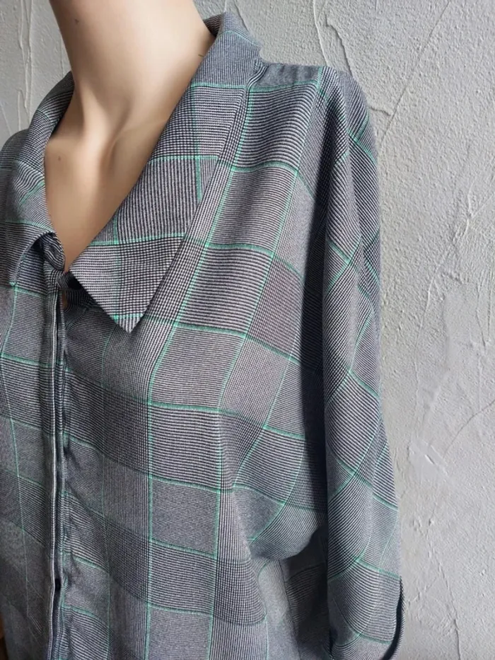 Chemisier à carreaux chic oversize Taille M - photo numéro 3