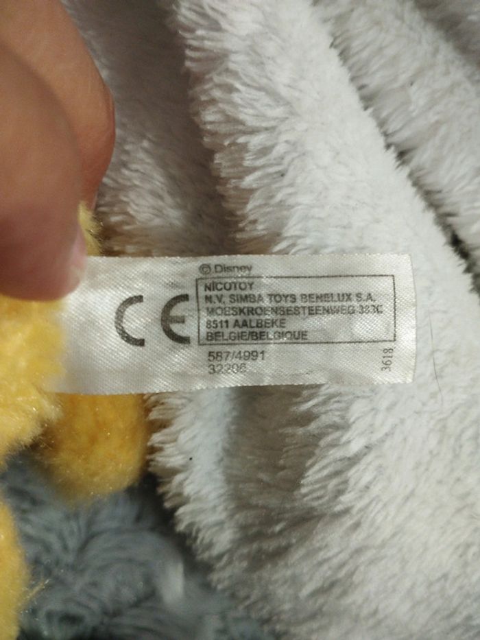 Peluche Simba Roi Lion 🦁 aux yeux brillants - photo numéro 3