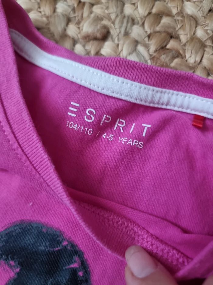Tee-shirt rose fuschia disney esprit Taille 4-5ans - photo numéro 2