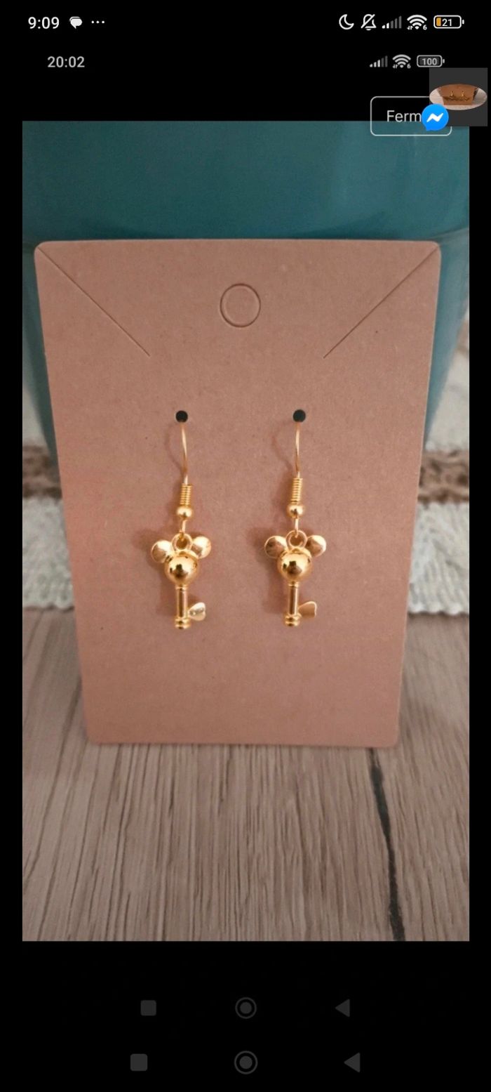 Boucles d'oreilles clé Mickey