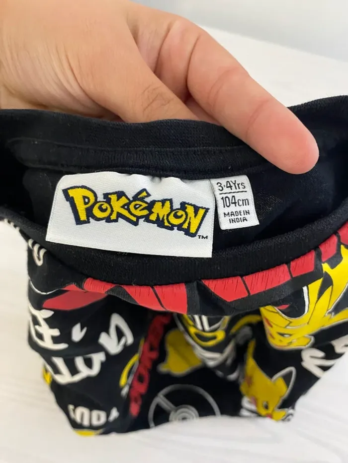 T-shirt manches courtes Pokémon Pikachu 3-4 ans > 104 cm - photo numéro 3