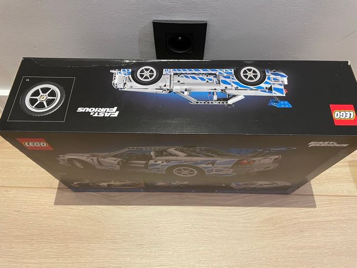 Lego Technic 42210 Nissan Skyline GT-R (R34) 2 Fast 2 Furious - photo numéro 2