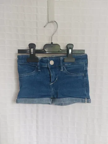 Short 92 cms / 36 mois H&M