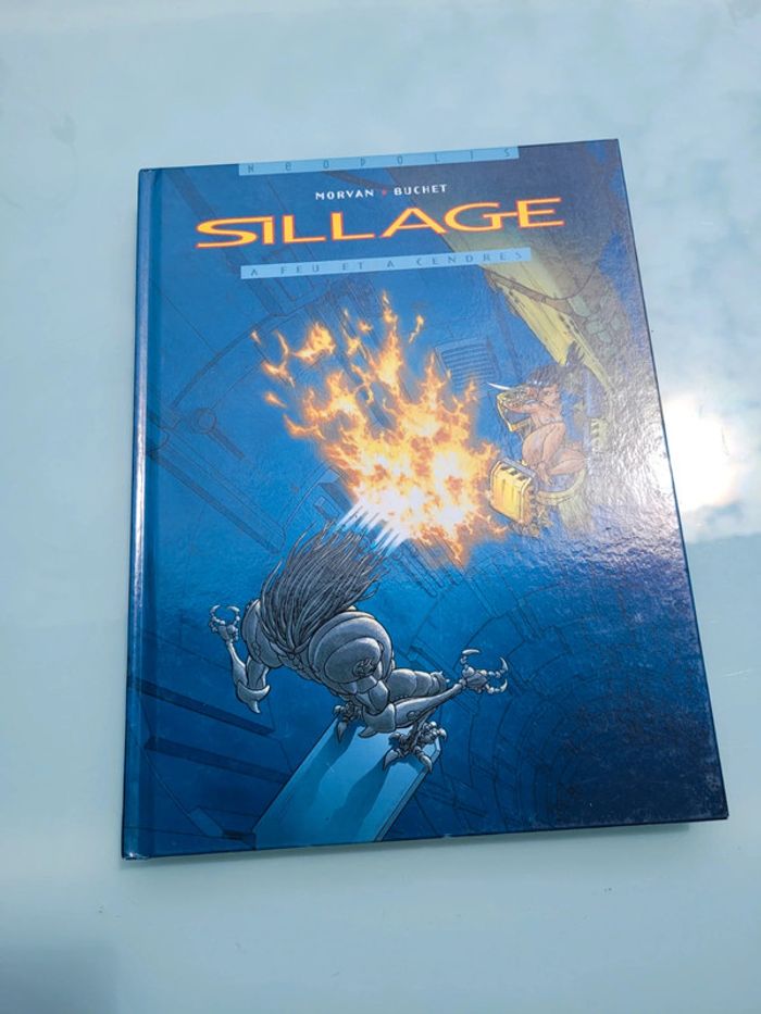 2 BD Sillage tomes 1 et 2 - photo numéro 3