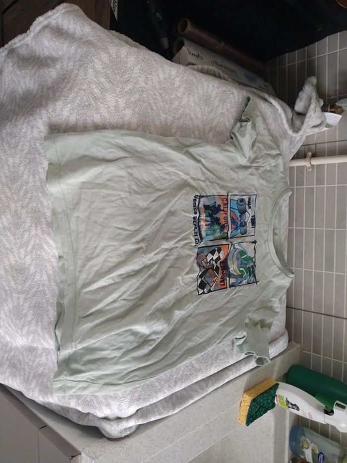 Lot 4 tee shirts 10 ans - photo numéro 3