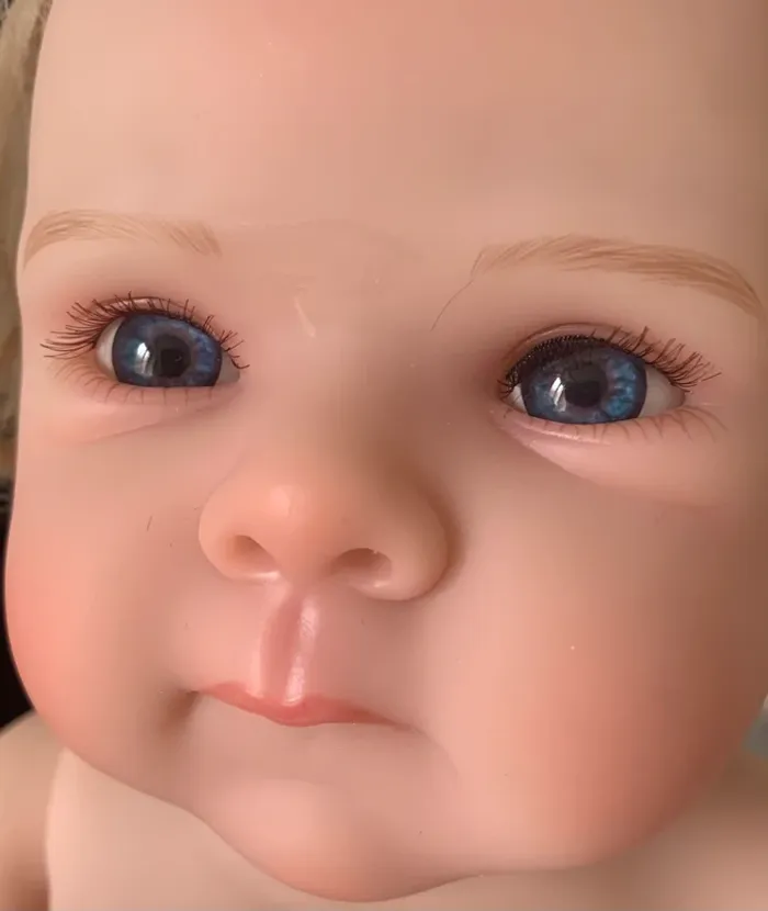 Bébé Reborn réaliste de 48 cm en vinyle souple - photo numéro 8