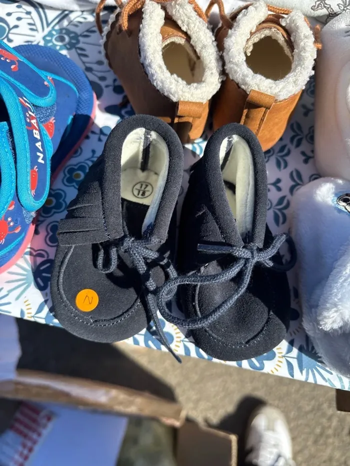 Chaussons chaussures bébé fille