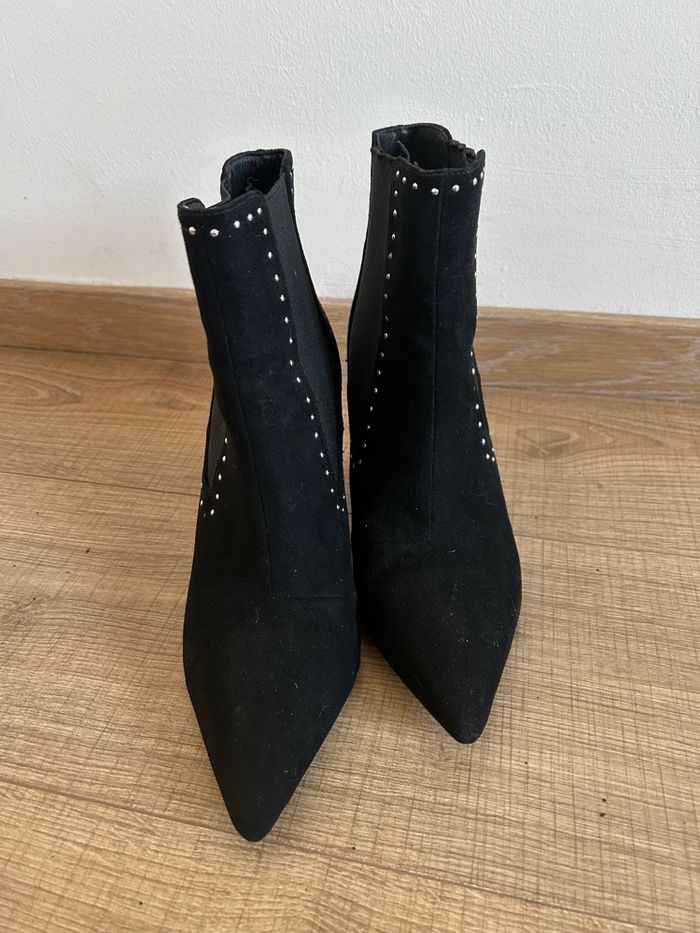 Bottines noires à talons avec strass Texto pointure 38 TBE (avec défaut) - photo numéro 3