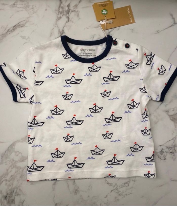 Tee shirt 9 mois neuf