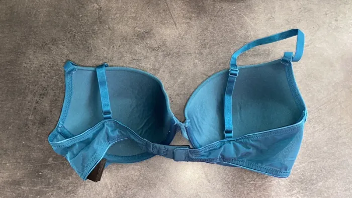 Soutien gorge - photo numéro 2