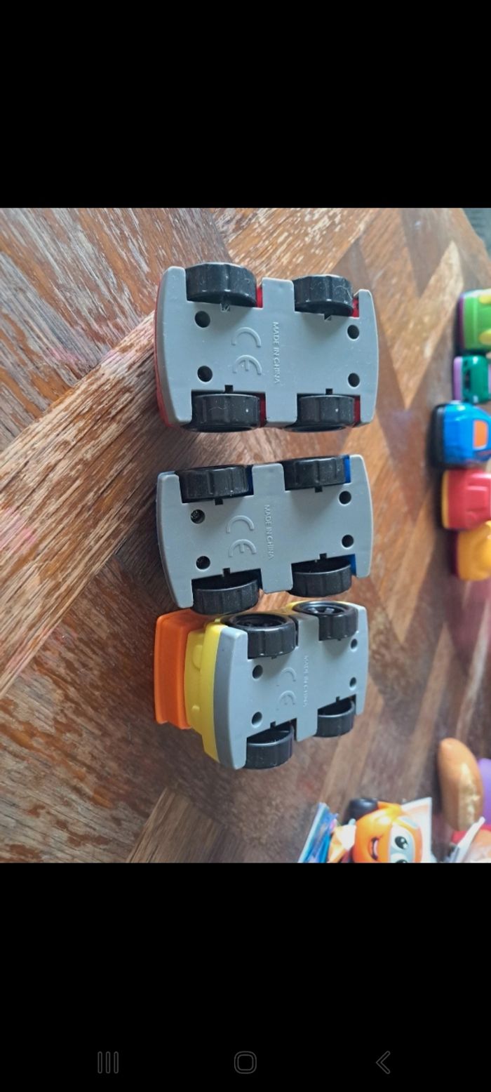 Lot de petites voitures - photo numéro 4