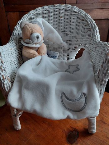 Doudou pantin avec mouchoir blanc beige Baby Nat'