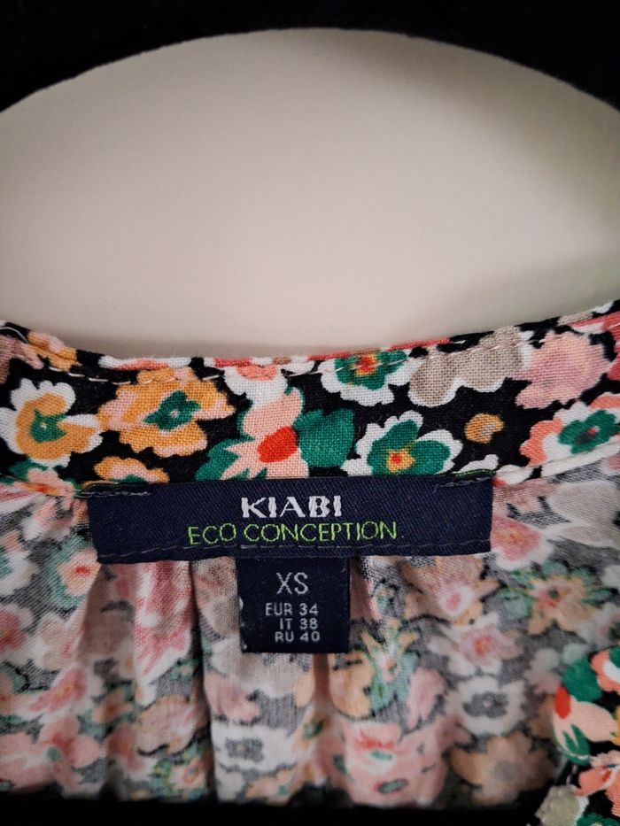 Chemisier fleuri - photo numéro 2