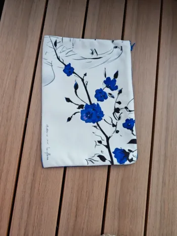 Sanoflore pochette