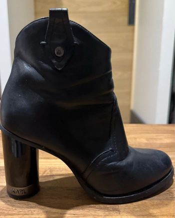 Bottines Karl Lagerfeld taille 36