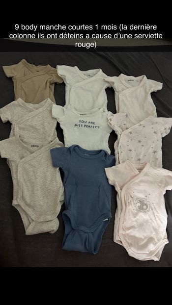 9 body 1 mois manche courtes