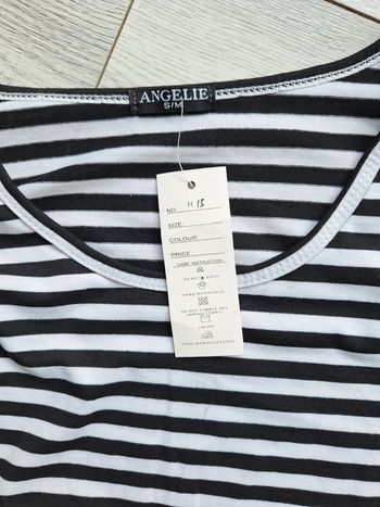 T-shirt neuf à manches longues taille s