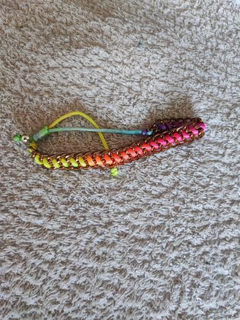 Bracelet multicolore réglable